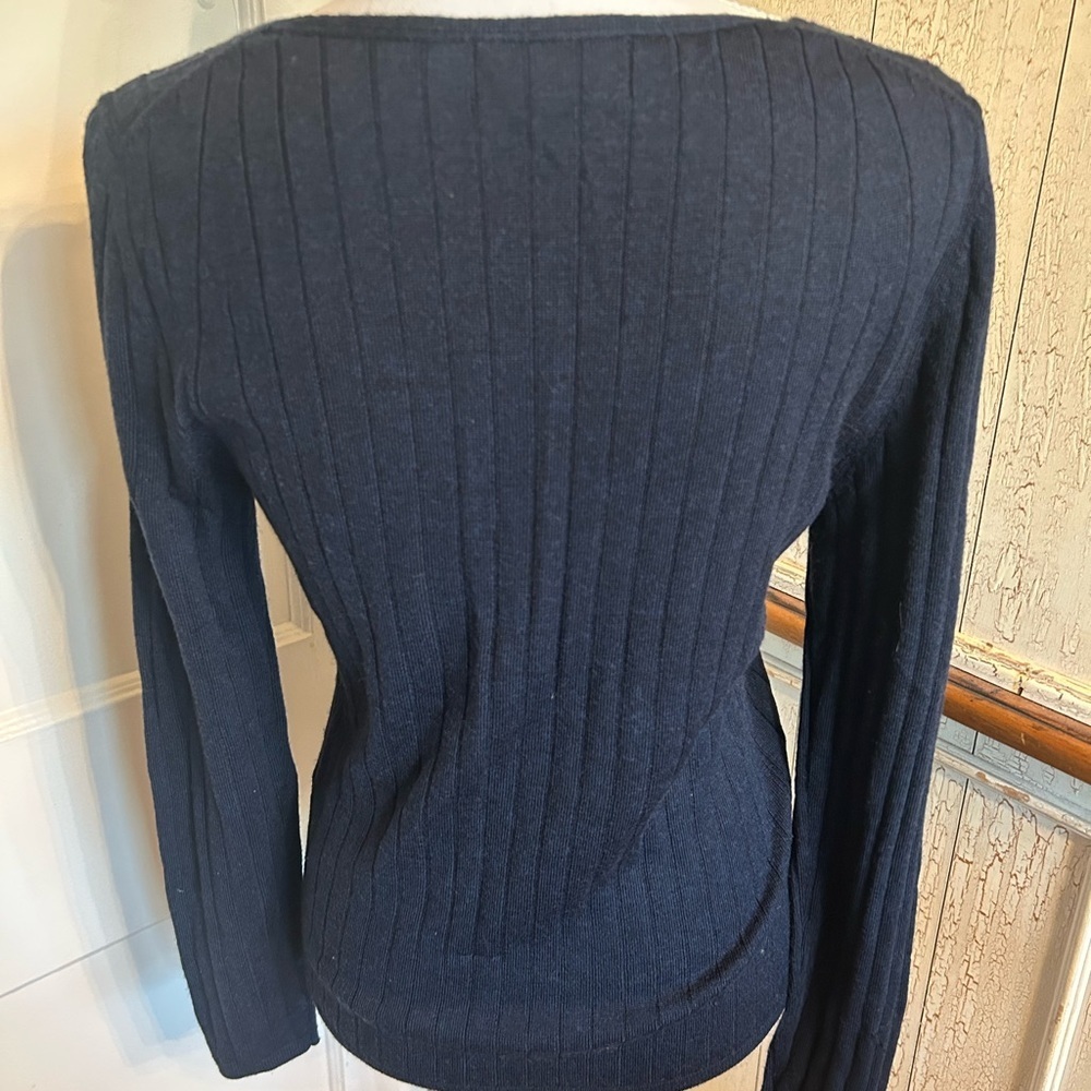 Banana Republic Navy V-Neck Knit Top - Picture 4 of 11